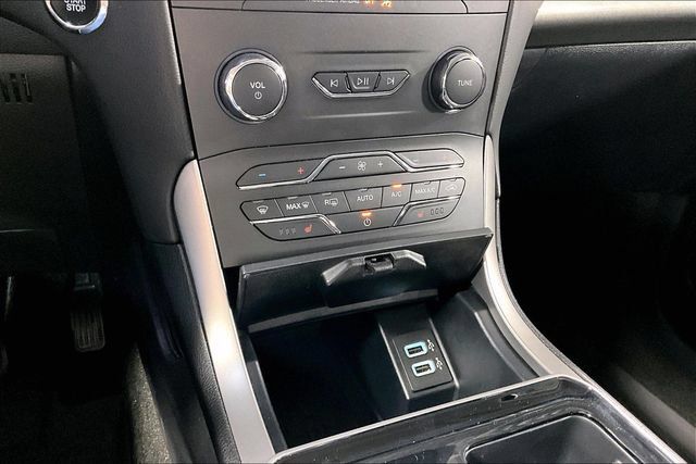 Used 2020 Ford Edge SEL w/ Convenience Package FWD image 15