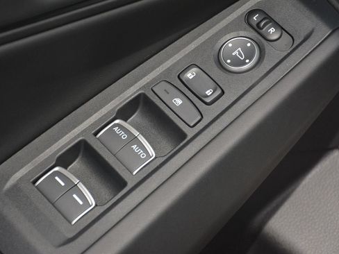 Used 2025 Honda Accord EX-L image 10