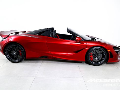 New 2026 McLaren 750S image 11