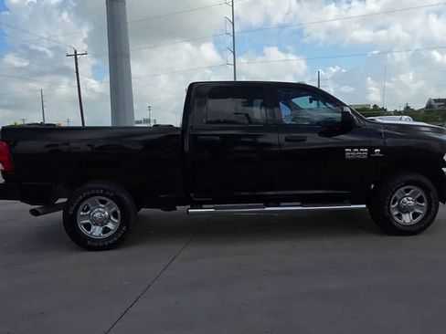 Used 2017 RAM 2500 Tradesman w/ Chrome Appearance Group AWD/4WD image 9