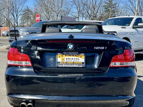 Used 2011 BMW 128i Convertible image 5