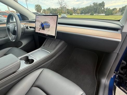 Used 2023 Tesla Model Y Performance image 47