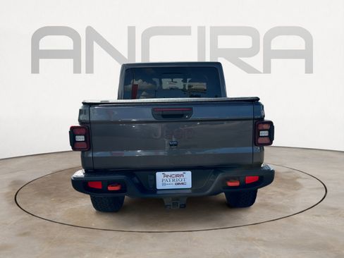 Used 2021 Jeep Gladiator Mojave AWD/4WD image 9