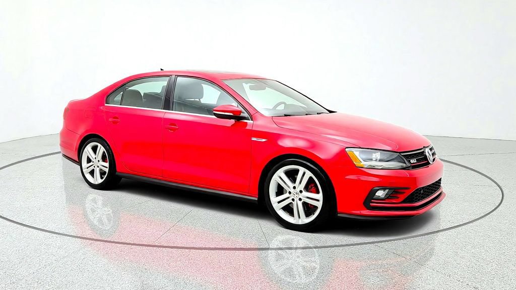 Used 2017 Volkswagen Jetta GLI FWD image 3