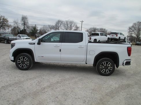 New 2026 GMC Sierra 1500 AT4 w/ AT4 Premium Package image 9