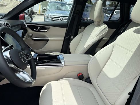 New 2026 Mercedes-Benz GLC 300 image 8