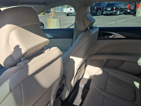 Used 2019 Lincoln MKZ Reserve image 11