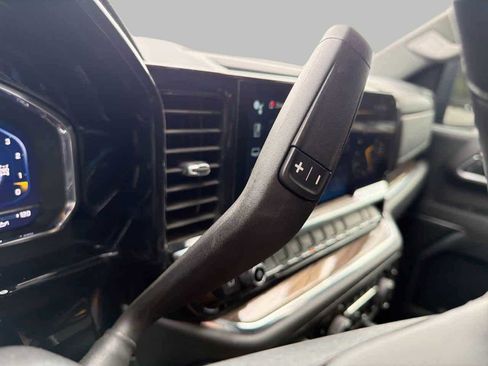 Used 2025 Chevrolet Silverado 3500 LT w/ Trail Boss Package image 25