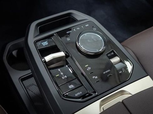 New 2026 BMW iX xDrive45 image 20