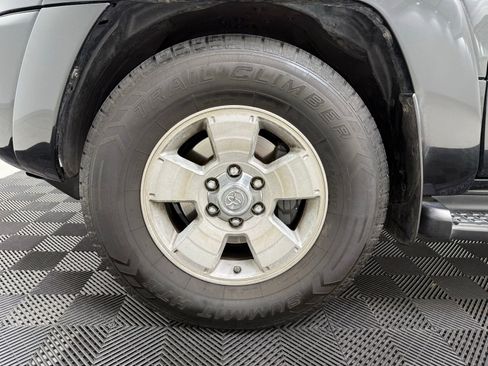 Used 2005 Toyota 4Runner Limited RWD image 9