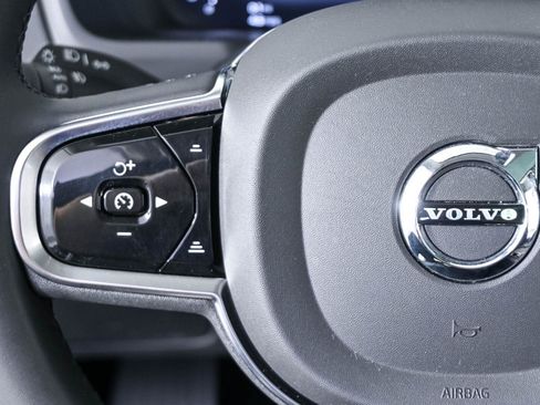Certified 2023 Volvo XC90 B6 Ultimate w/ Protection Package Premier AWD/4WD image 10