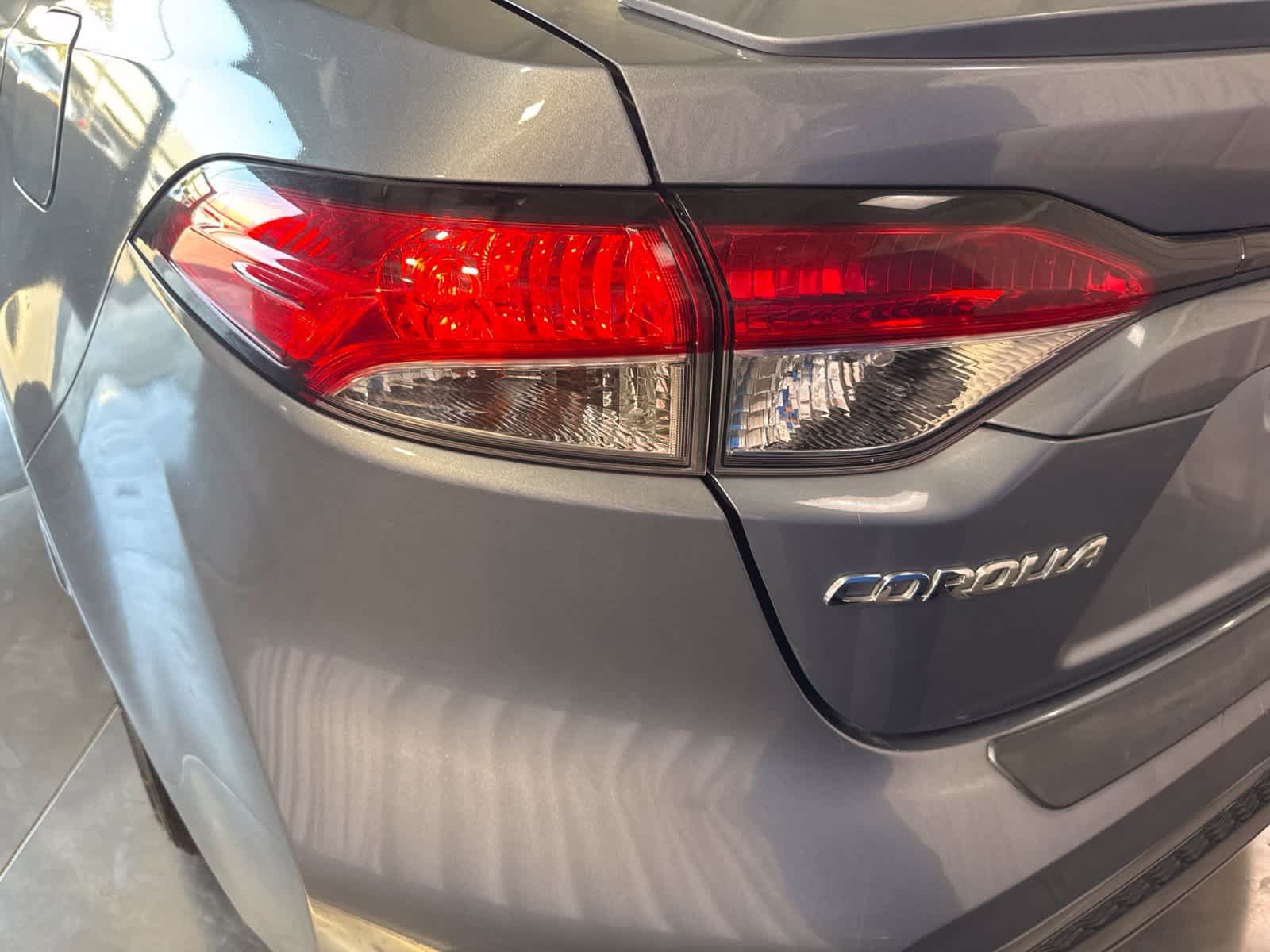 Used 2020 Toyota Corolla SE w/ Carpet Mat Package (TMS) FWD image 13