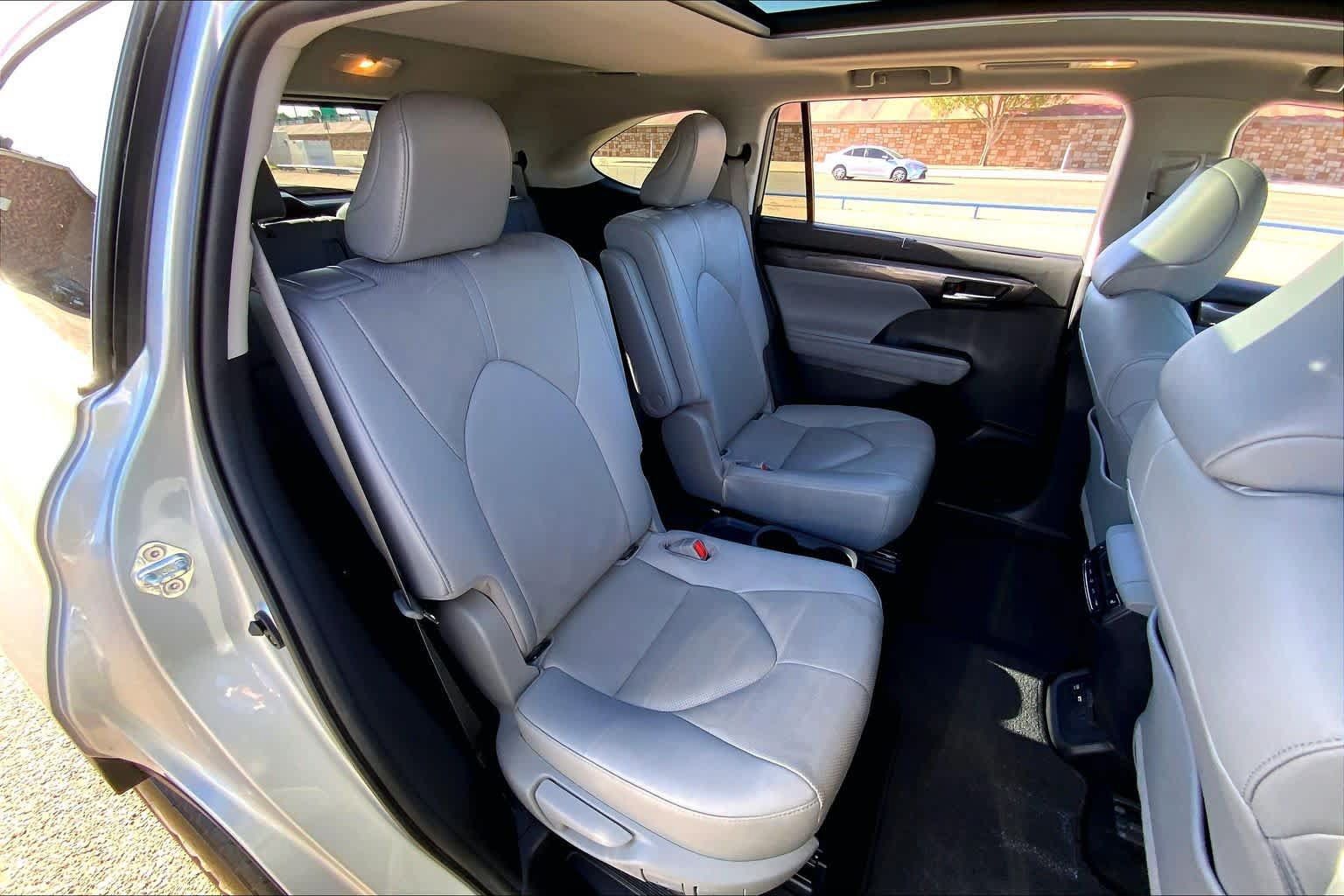 Used 2020 Toyota Highlander Platinum AWD/4WD image 50