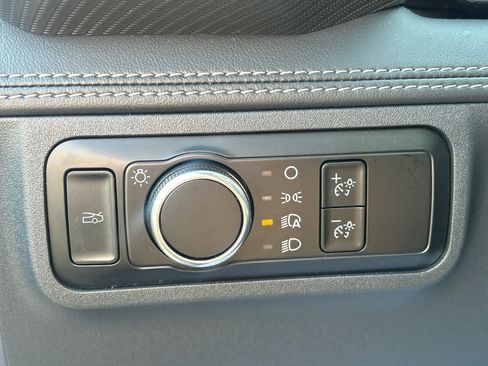 Used 2024 Ford Mustang Premium image 15