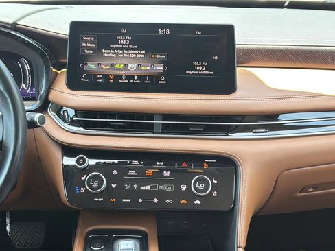 Used 2023 INFINITI QX60 Sensory AWD/4WD image 24