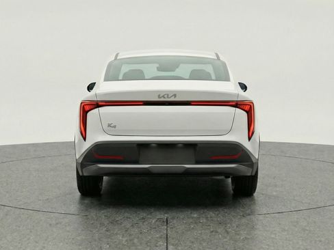 Used 2025 Kia K4 LXS image 7