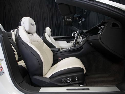 Used 2020 Bentley Continental GT V8 First Edition image 42
