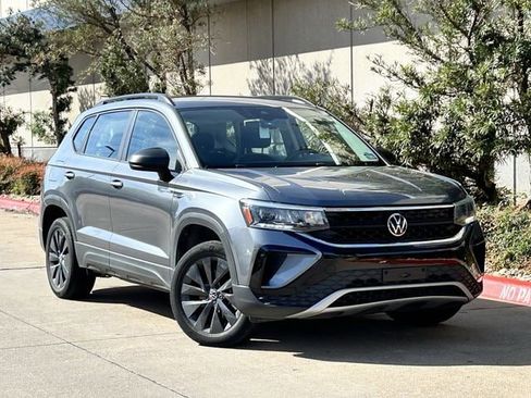 Used 2024 Volkswagen Taos S image 2