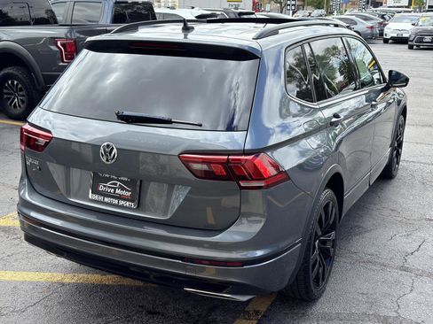 Used 2020 Volkswagen Tiguan SE R-Line FWD image 12