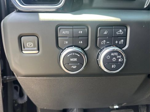 Used 2024 GMC Sierra 1500 Denali w/ Denali Reserve Package AWD/4WD image 44