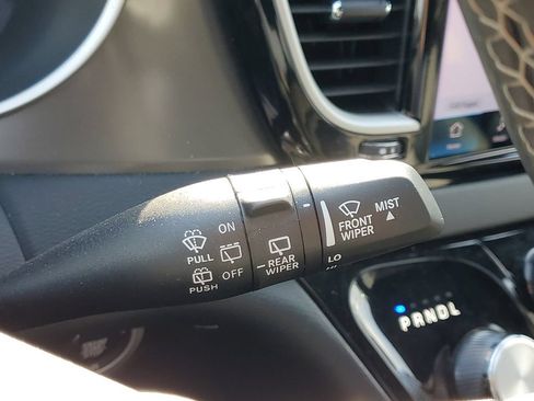 Used 2025 Chrysler Pacifica Select FWD image 28