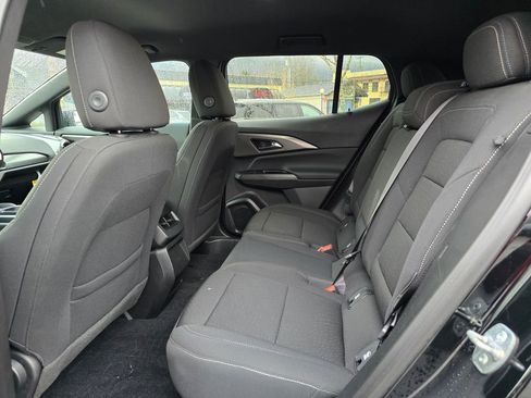 Used 2025 Chevrolet Equinox EV LT image 18