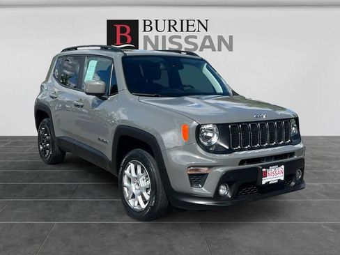 Used 2021 Jeep Renegade Latitude AWD/4WD image 7