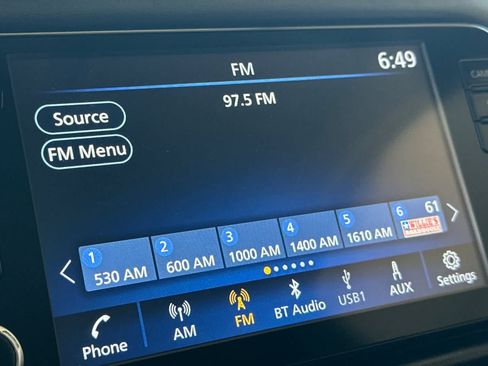 Used 2021 Nissan Kicks SR w/ Interior Electronics Package FWD image 22