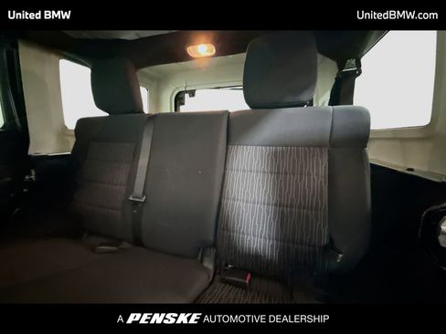 Used 2012 Jeep Wrangler Unlimited Sahara w/ Connectivity Group image 10