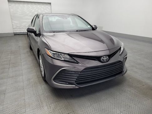 Used 2022 Toyota Camry LE image 14