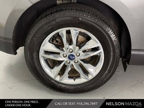 Used 2017 Ford Edge SEL w/ Equipment Group 201A FWD image 11