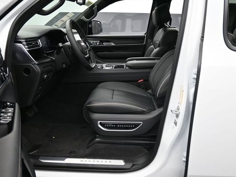 Used 2024 Jeep Grand Wagoneer Series II w/ Quick Order Packagew 28T image 10