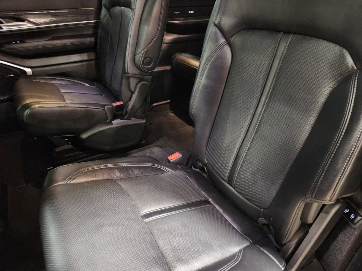 Used 2022 Jeep Wagoneer Series III w/ Flexible Seating Group AWD/4WD image 51