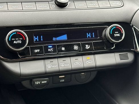New 2026 Hyundai Elantra SEL FWD image 17
