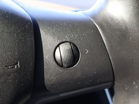 Used 2019 Tesla Model 3 Performance image 24