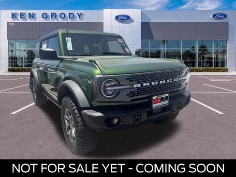 Used 2025 Ford Bronco Badlands AWD/4WD image 1