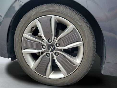Used 2019 Hyundai Ioniq Limited FWD image 3