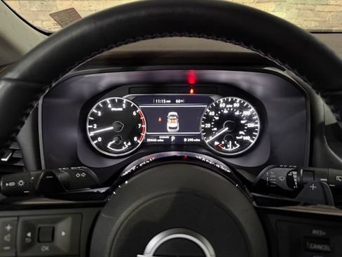 Used 2023 Nissan Rogue SV w/ SV Premium B Package FWD image 15
