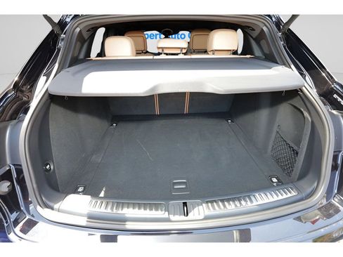 Used 2021 Porsche Macan AWD/4WD image 16