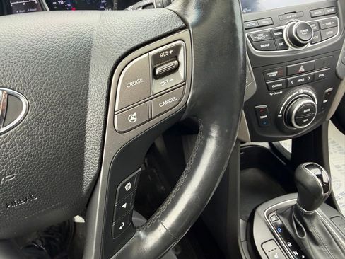 Used 2013 Hyundai Santa Fe Sport w/ Technology Pkg FWD image 12