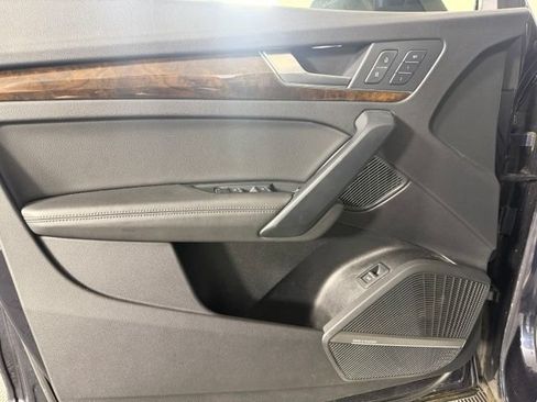 Used 2019 Audi Q5 2.0T Premium Plus w/ Premium Plus Package AWD/4WD image 25