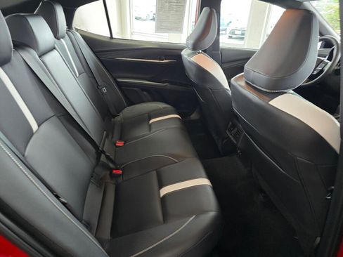 Used 2025 Toyota Camry SE image 42