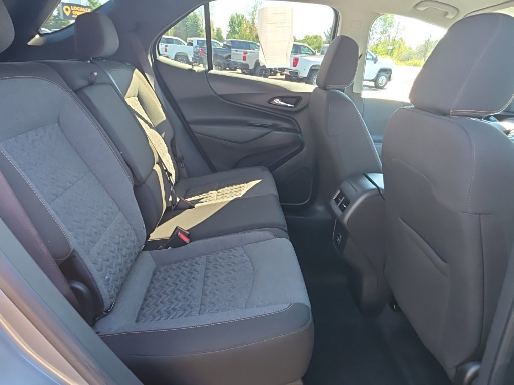 Used 2024 Chevrolet Equinox LT AWD/4WD image 25