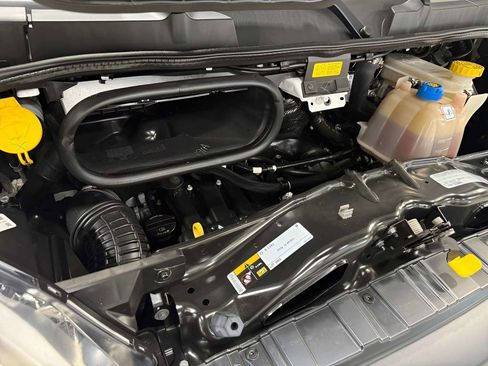 Used 2024 RAM ProMaster 2500 w/ Safety Group FWD image 34