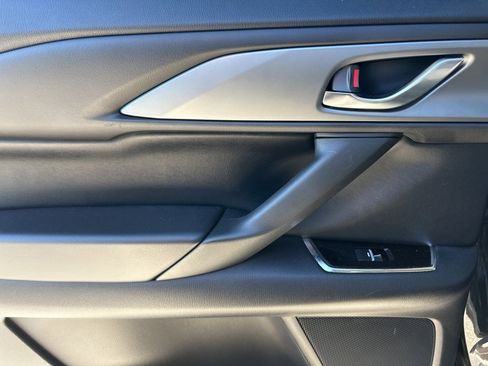 Used 2023 MAZDA CX-9 Touring image 12