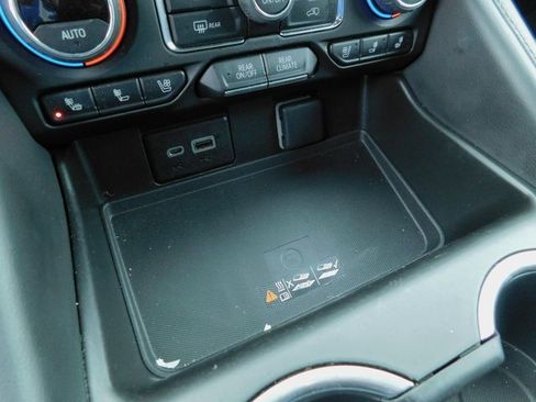 Used 2023 Chevrolet Tahoe High Country image 34