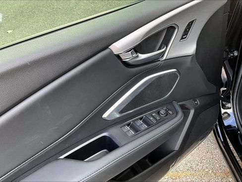 Used 2024 Acura RDX SH-AWD image 18