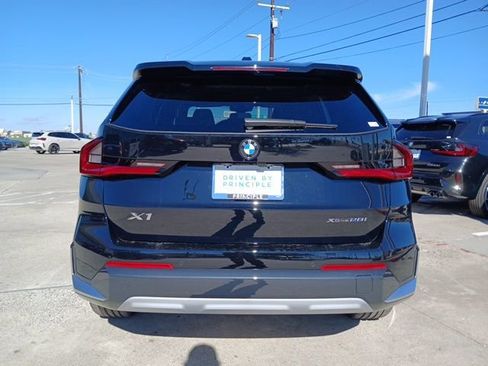 New 2026 BMW X1 xDrive28i AWD/4WD image 8
