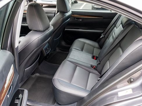Used 2017 Lexus ES 350 w/ Premium Package FWD image 29