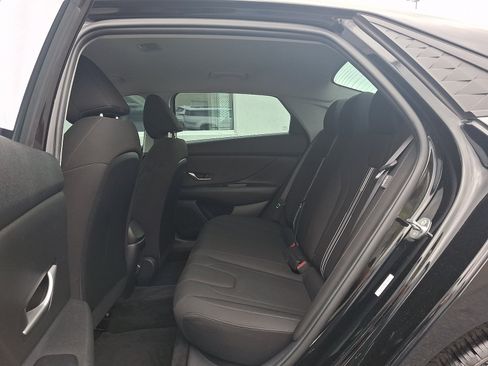 Certified 2024 Hyundai Elantra SEL FWD image 11